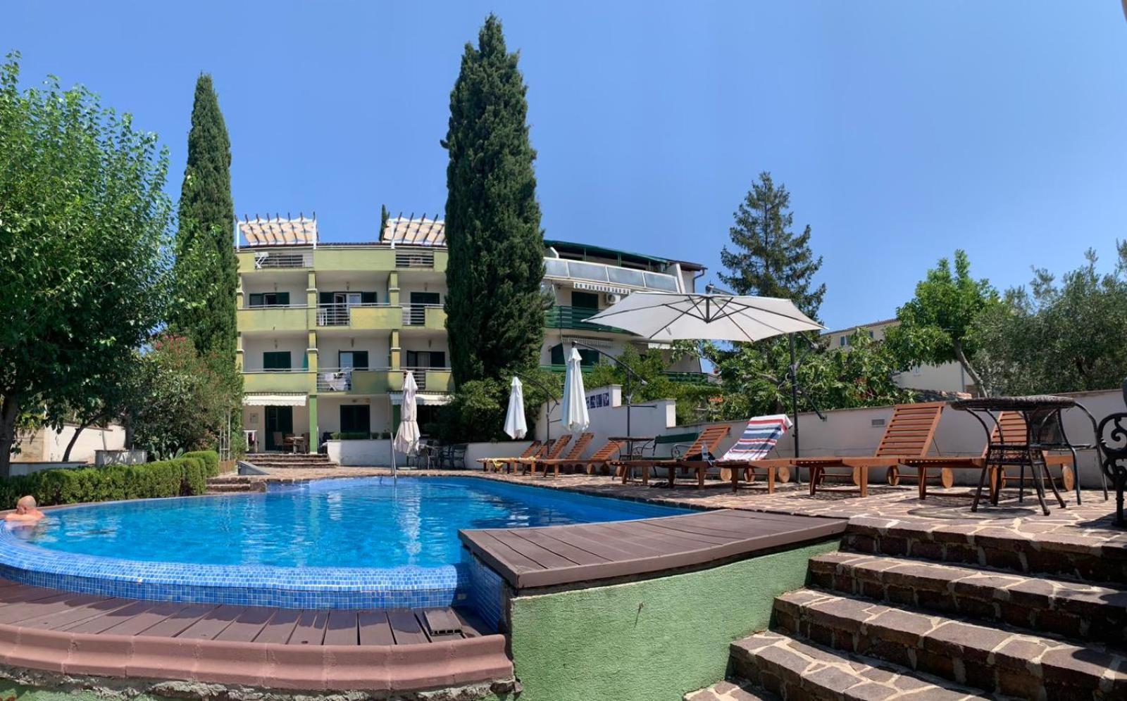 Vila Smirna Sveti Filip i Jakov Exterior photo